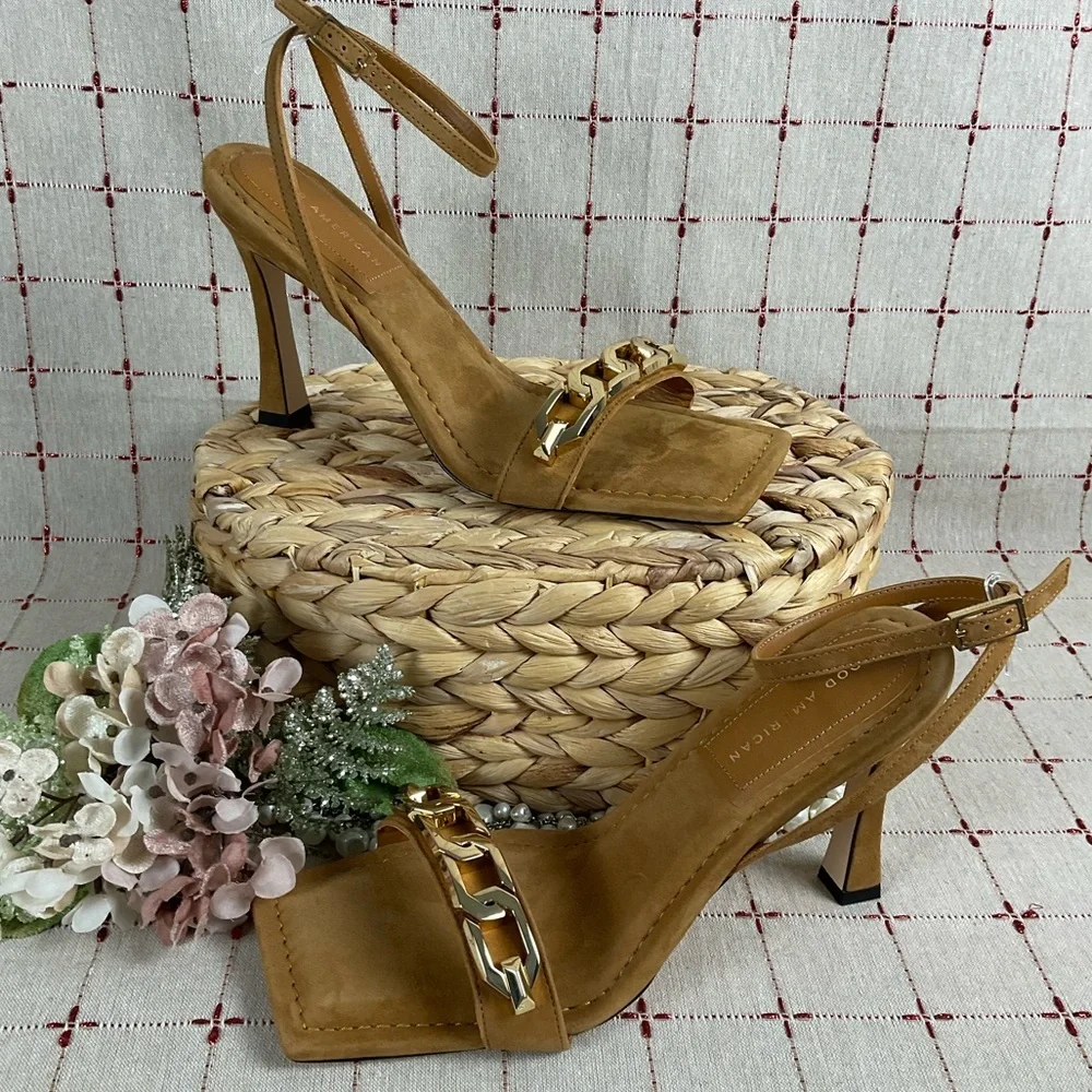 Good American Suede Single Strap Chain Heeled Sandals Amber Brown Sz 11 New - Picture 1 of 12